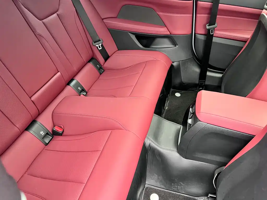 BMW 4 Series 2025 — фото 17