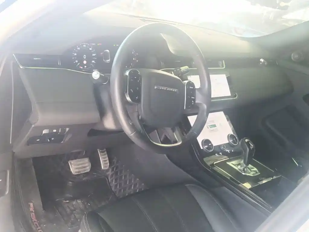 Land Rover Evoque 2021