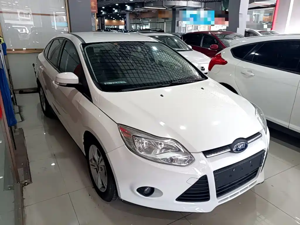 Ford Focus 2015 — фото 4