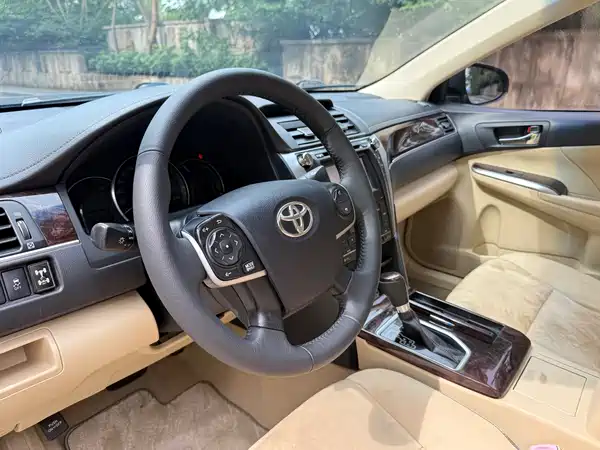 Toyota Camry 2016