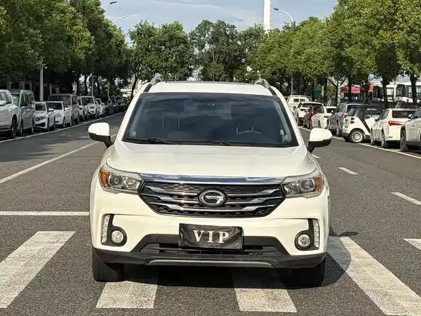 GAC Trumpchi GS4 2015