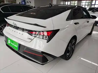 Hyundai Elantra 2024