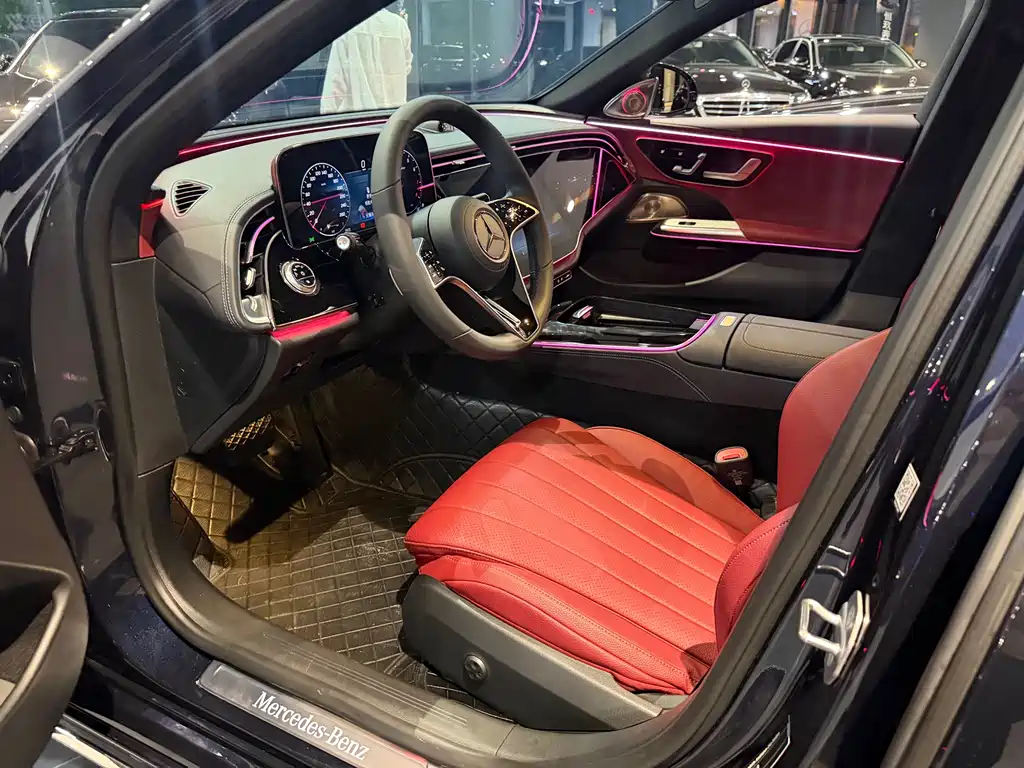 Mercedes-Benz E-Class 2024