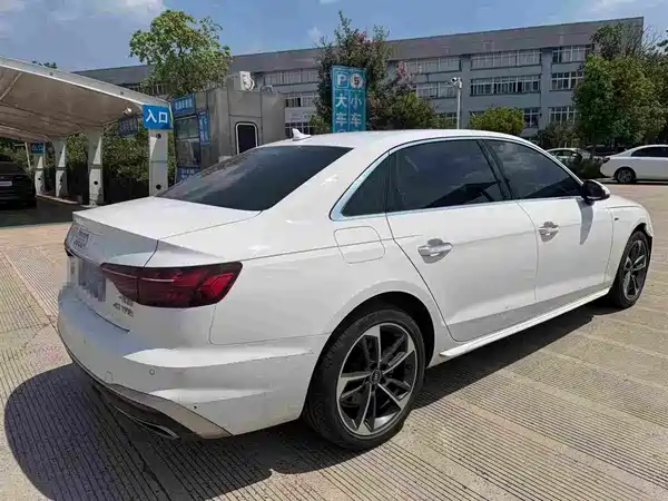 Audi A4L 2023