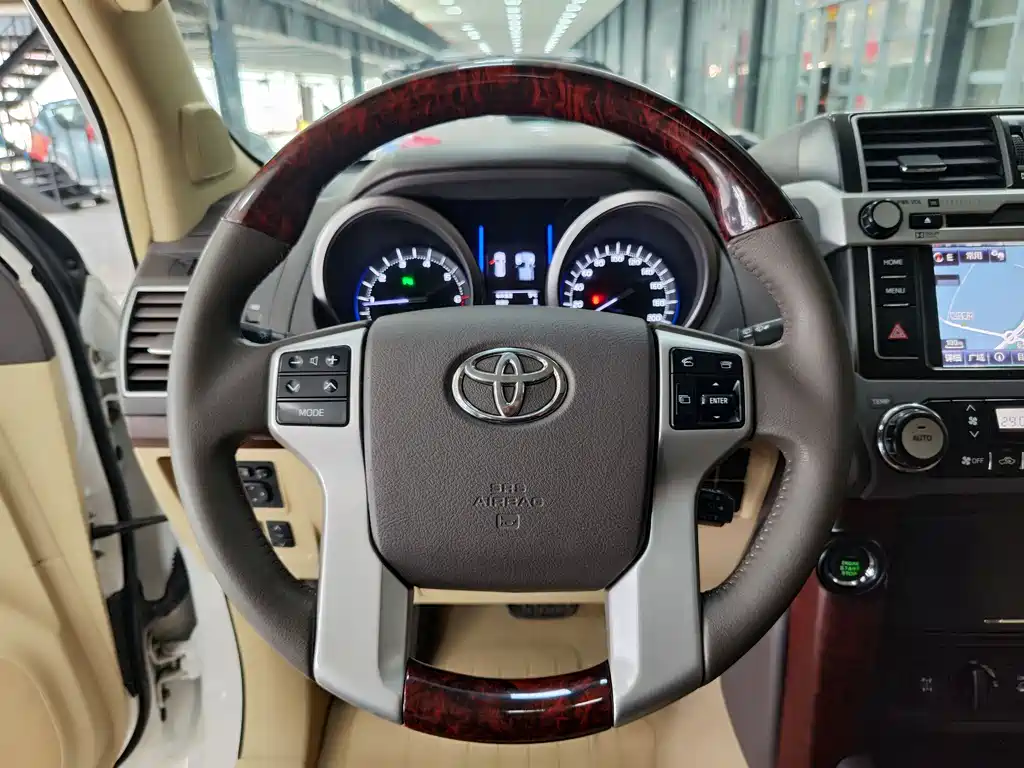 Toyota Prado 2014 — фото 14
