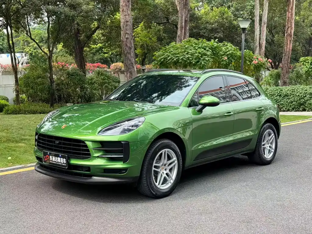 Porsche Macan 2022 — фото 1