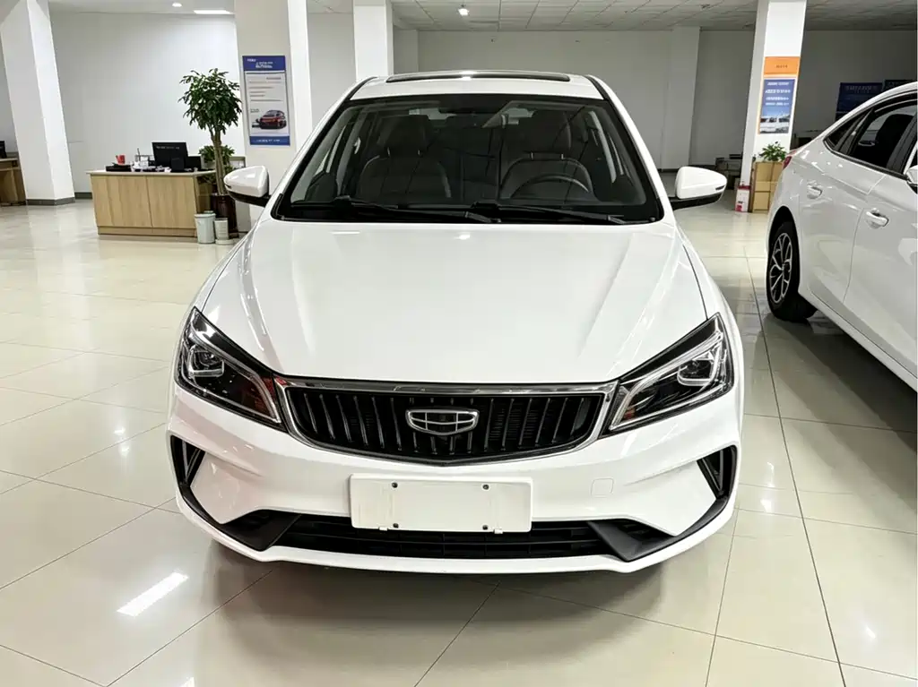 Geely Emgrand 2021