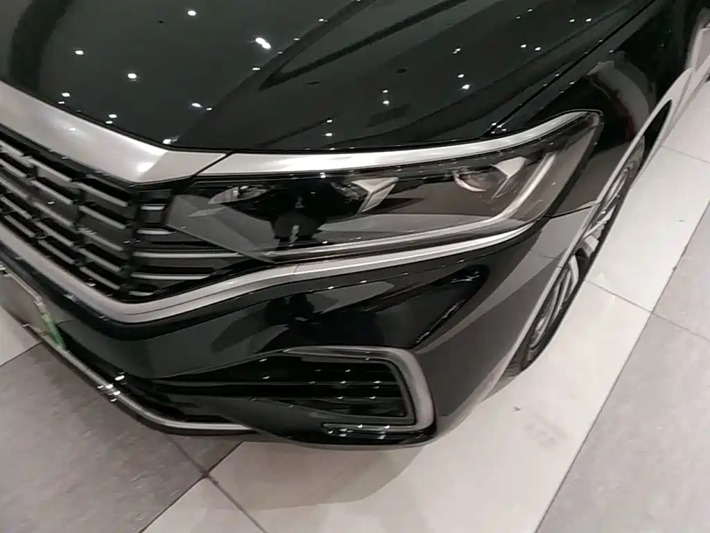 Volkswagen Passat New Energy 2023 — фото 23