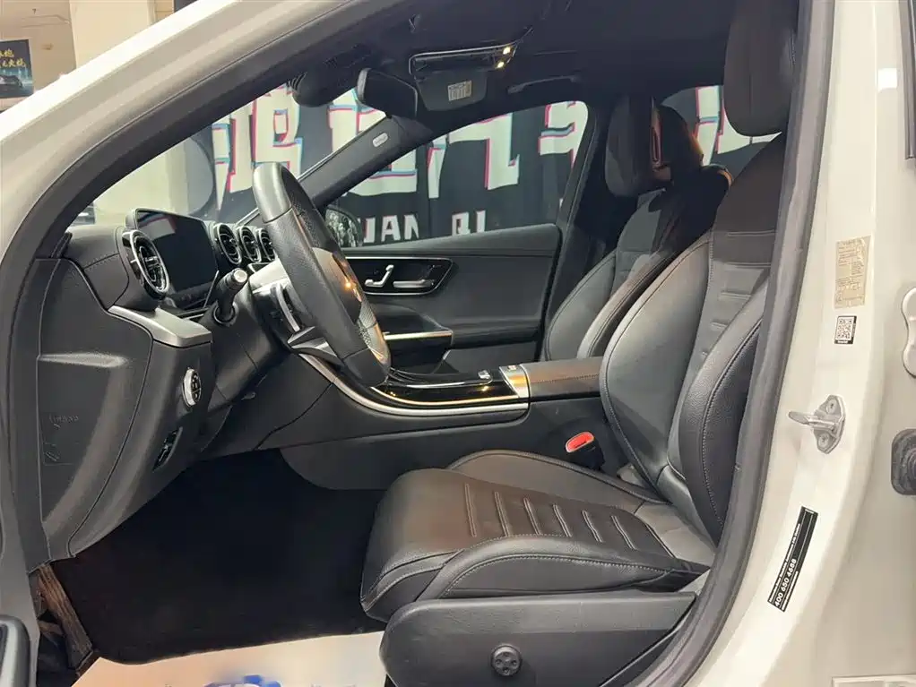 Mercedes-Benz C-Class 2022 — фото 18