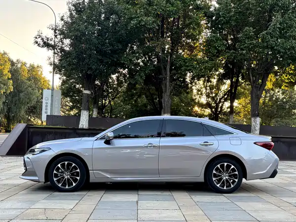 Toyota Avalon 2023