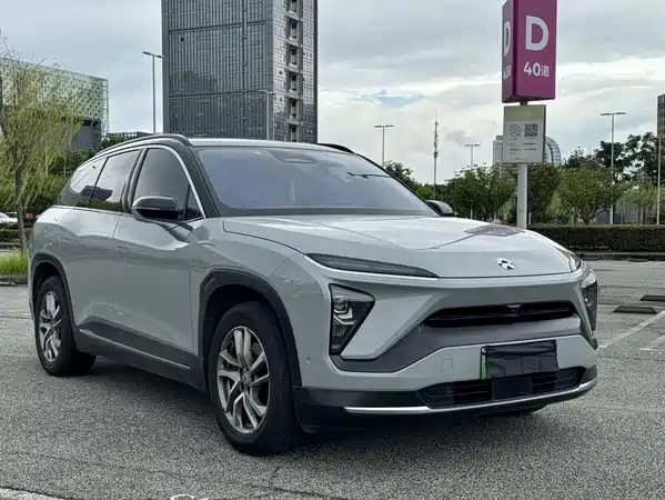 NIO ES6 2021