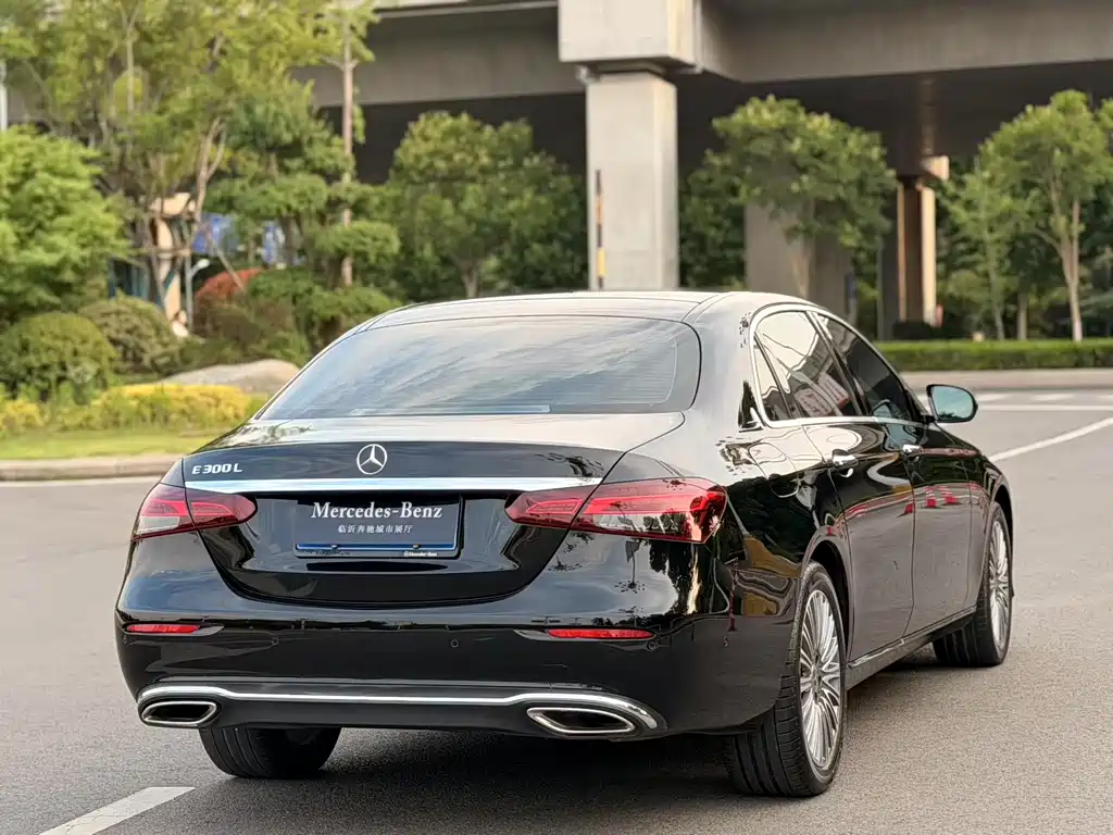 Mercedes-Benz E-Class 2021
