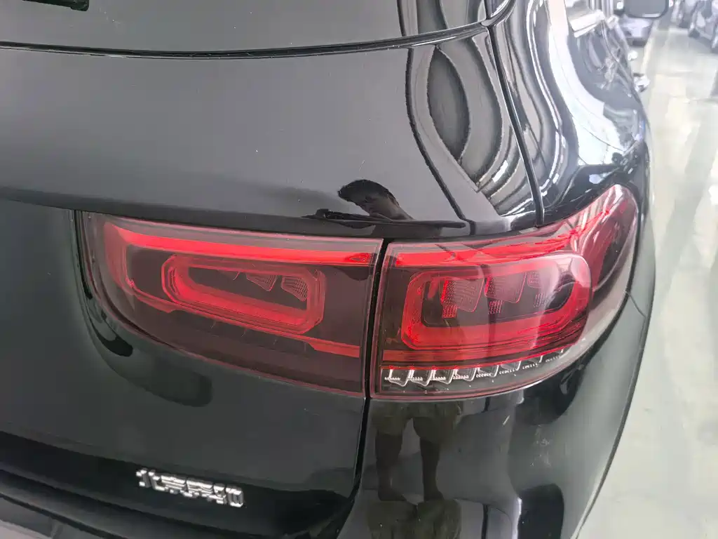 Mercedes-Benz GLB 2023 — фото 10