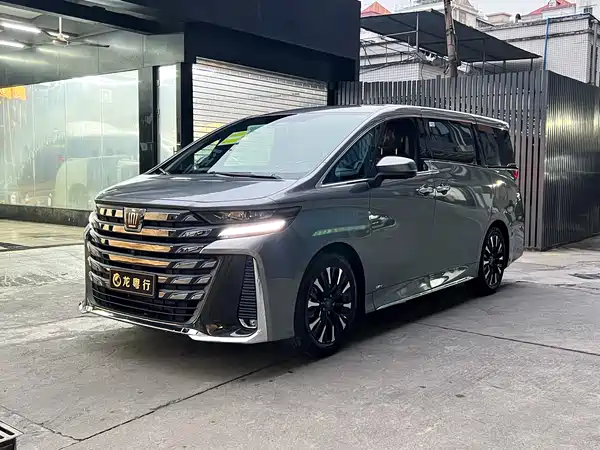 Toyota Vellfire 2024