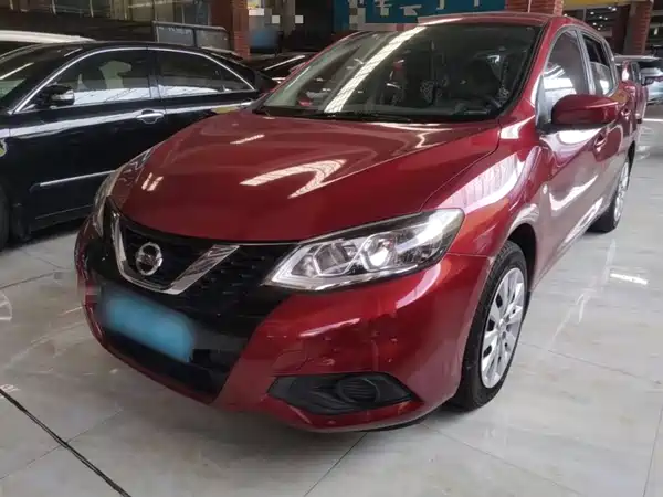 Nissan Tiida 2016
