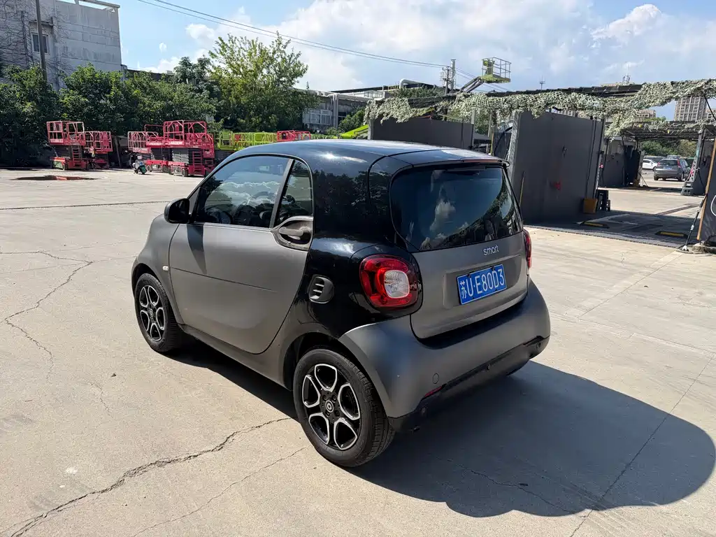 smart fortwo 2019 — фото 6