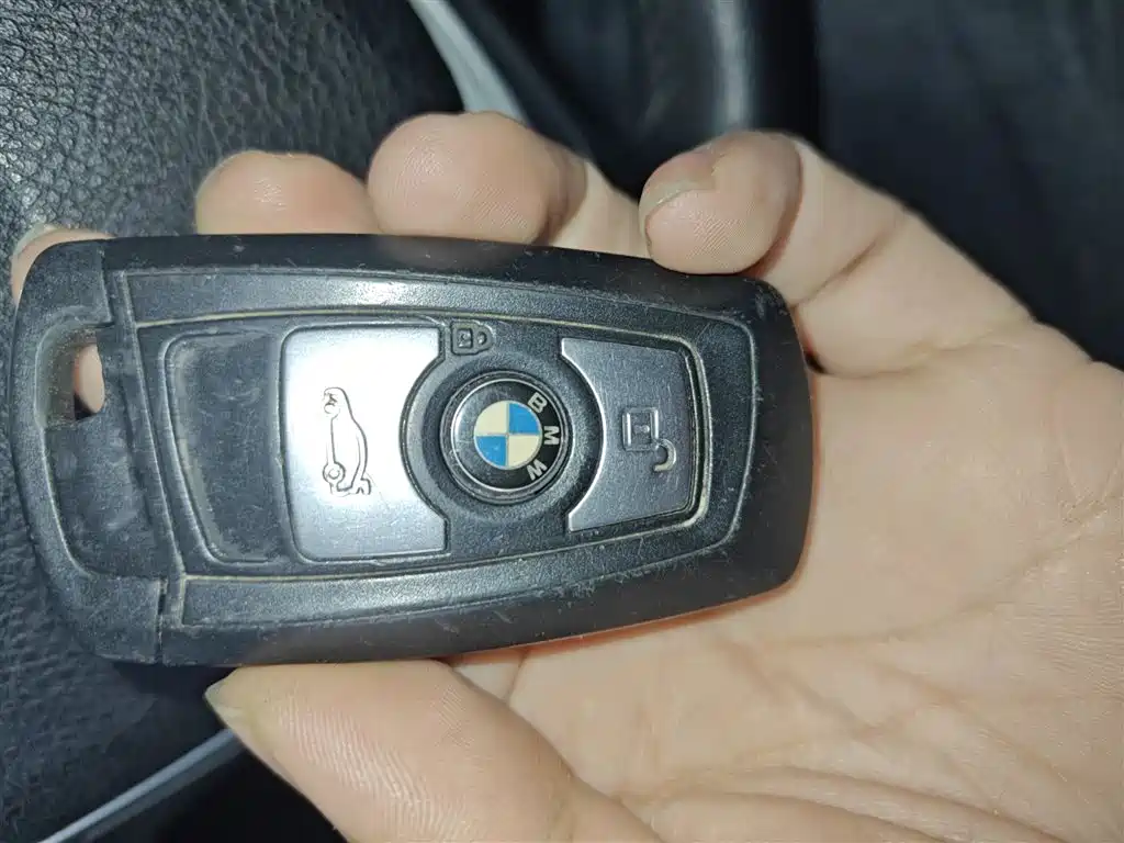 BMW 3 Series 2016 — фото 17