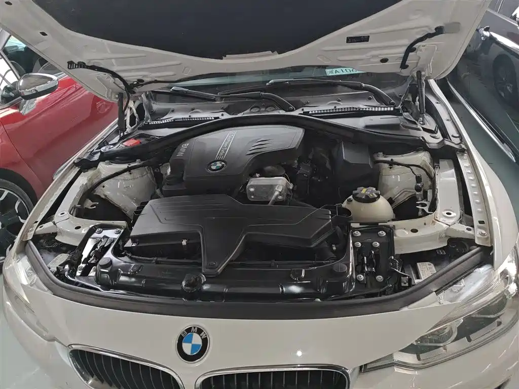 BMW 3 Series 2016 — фото 16
