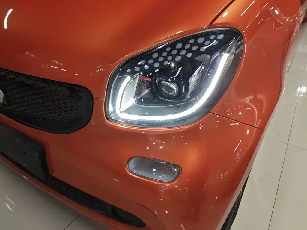smart fortwo 2017 — фото 20