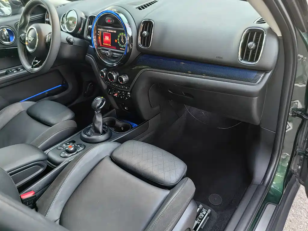 MINI Countryman 2019 — фото 10