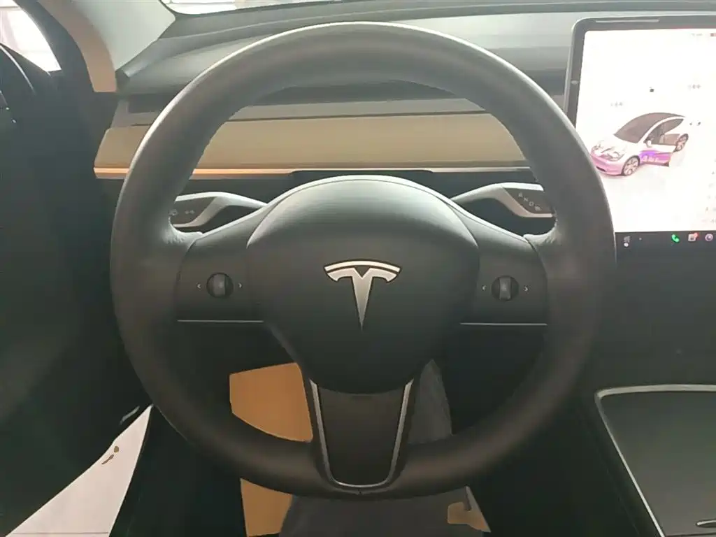 Tesla Model Y 2023 — фото 11