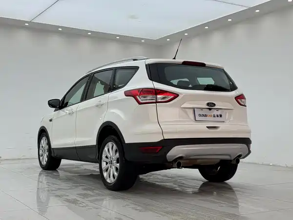 Ford Kuga 2015