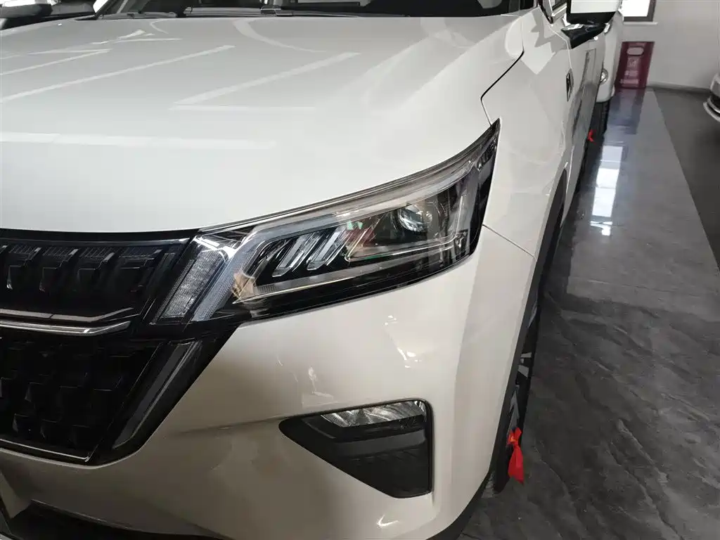 Wuling Xingchen 2021 — фото 24