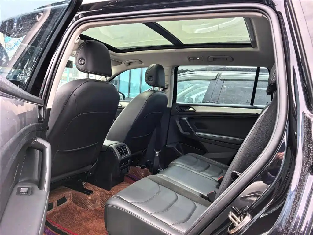 Volkswagen Tiguan L 2019 — фото 9