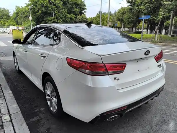 Kia K5 2017