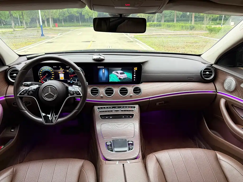 Mercedes-Benz E-Class 2022 — фото 6