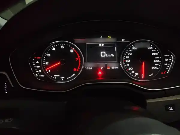 Audi A4L 2019