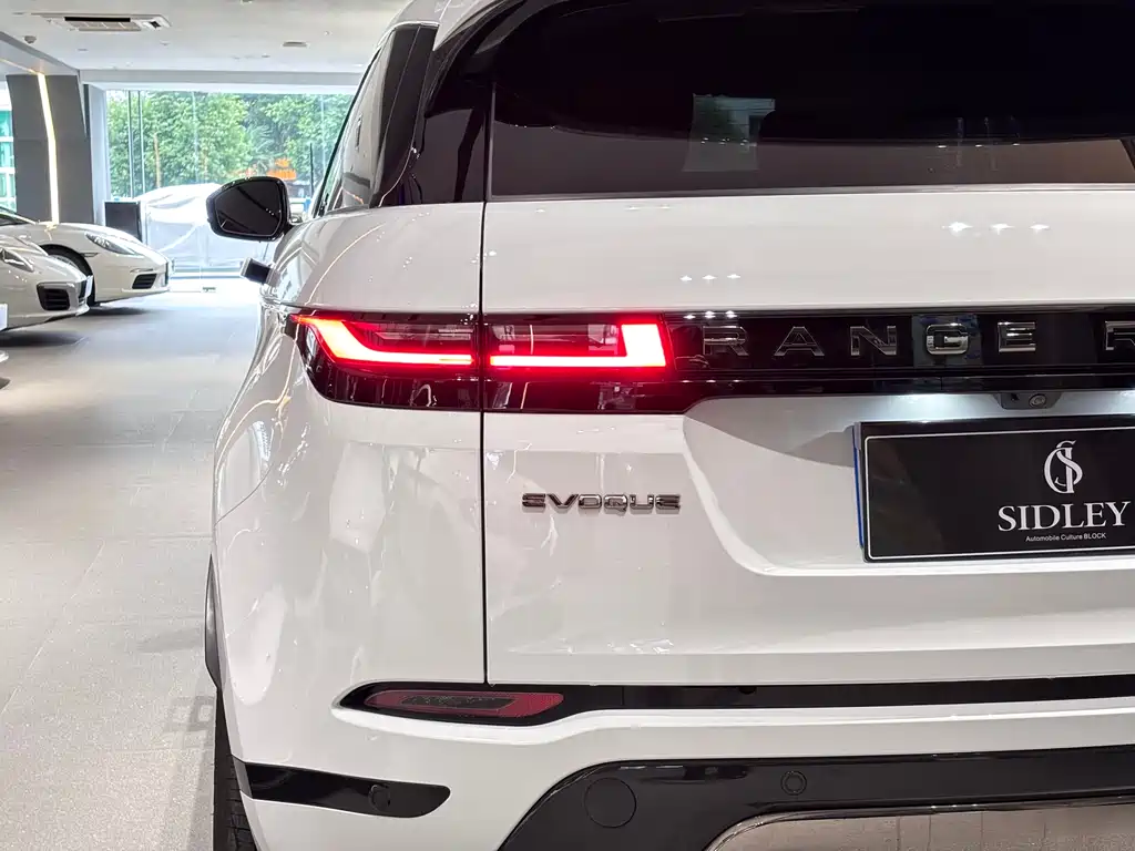 Land Rover Evoque 2024 — фото 19