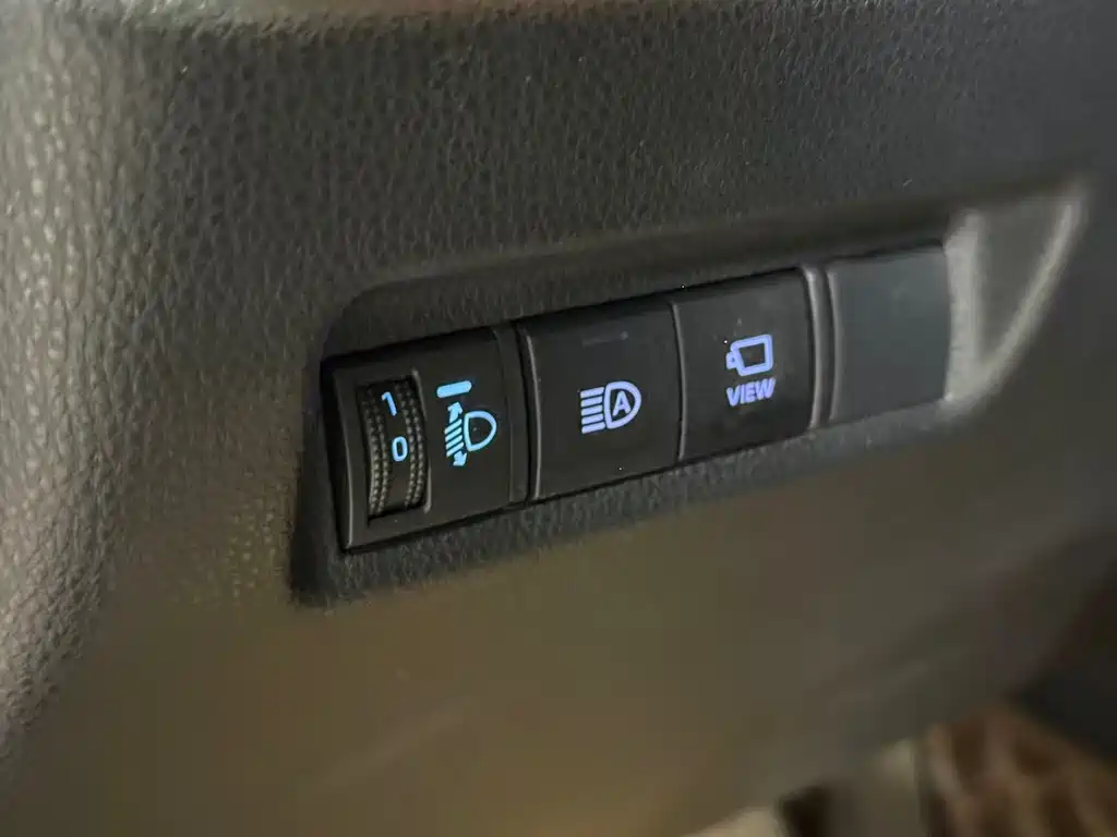 Toyota RAV4 2019 — фото 14
