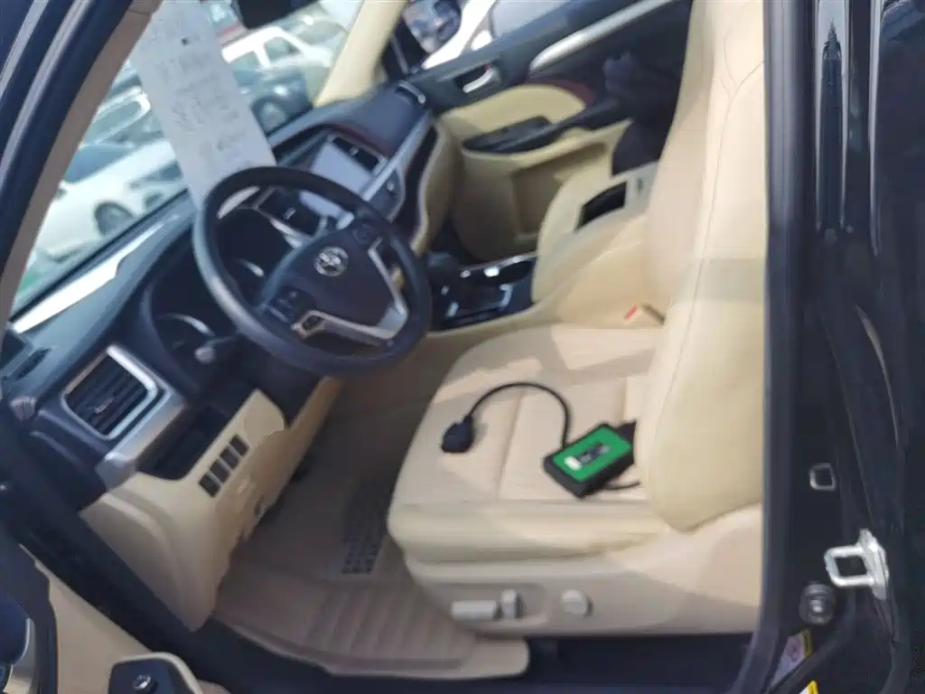 Toyota Highlander 2017 — фото 15