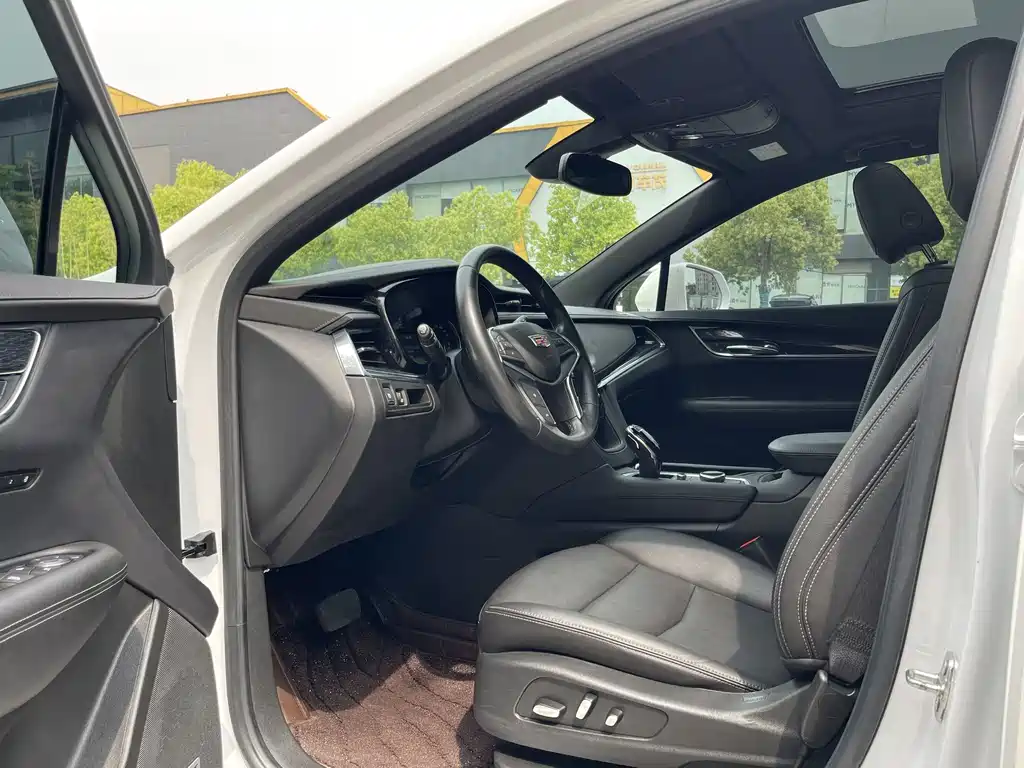 Cadillac XT5 2023 — фото 14