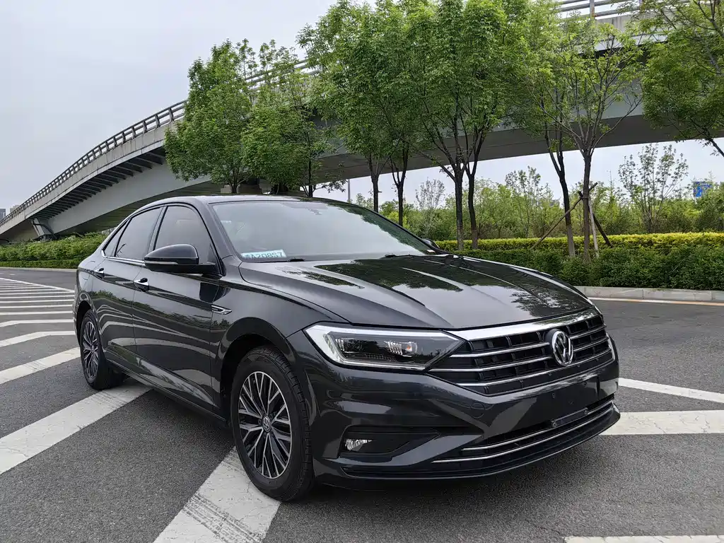 Volkswagen Sagitar 2020