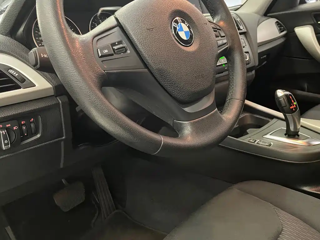 BMW 1 Series 2014 — фото 16
