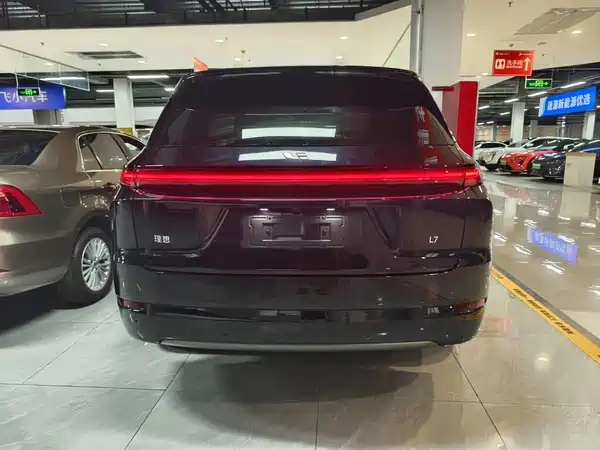 Li Auto L7 2024