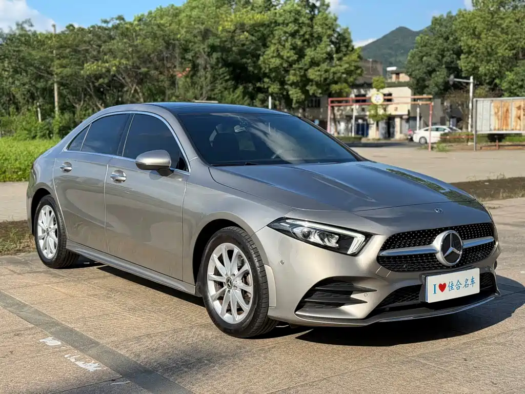 Mercedes-Benz A-Class 2020 — фото 2