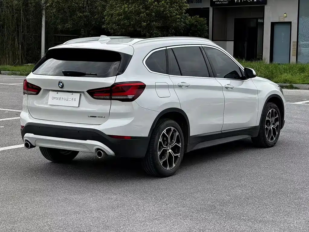 BMW X1 2022 — фото 13