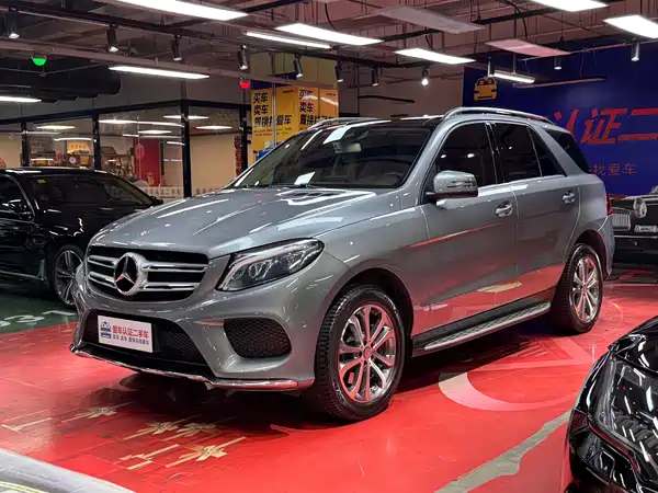 Mercedes-Benz GLE 2016