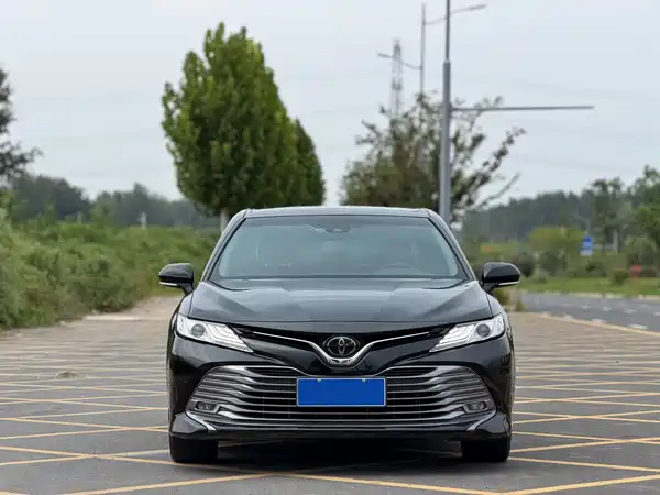 Toyota Camry 2019