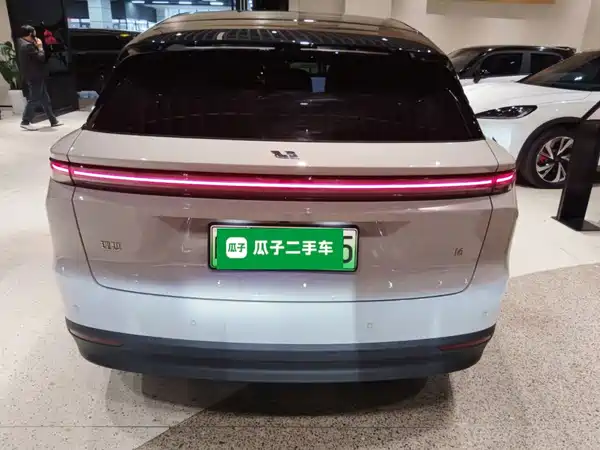 Li Auto i6 2025