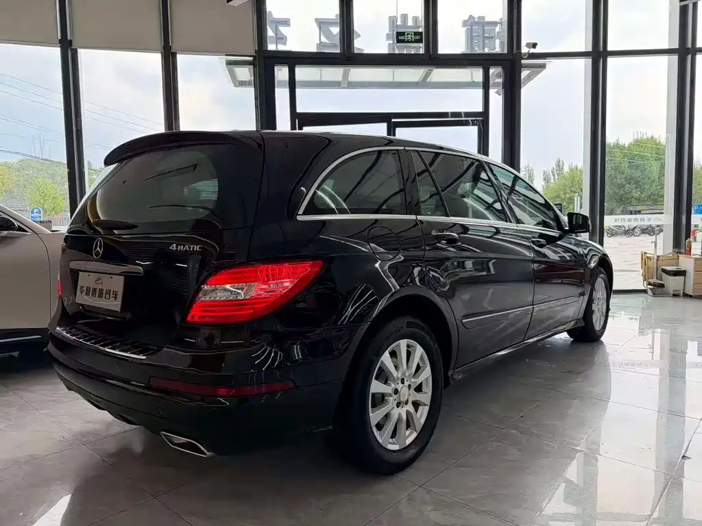 Mercedes-Benz R-Class 2010 — фото 16