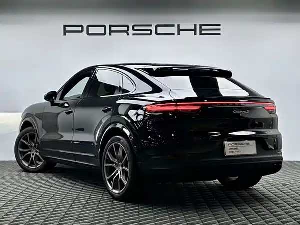Porsche Cayenne 2023