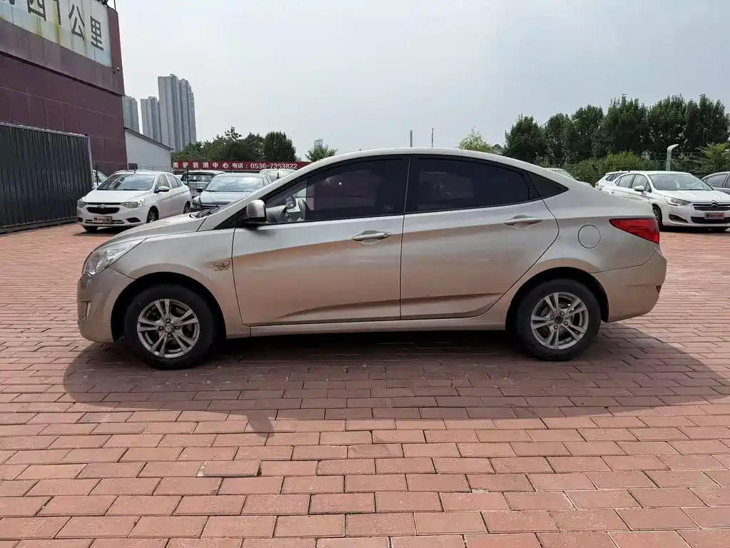 Hyundai Verna 2014