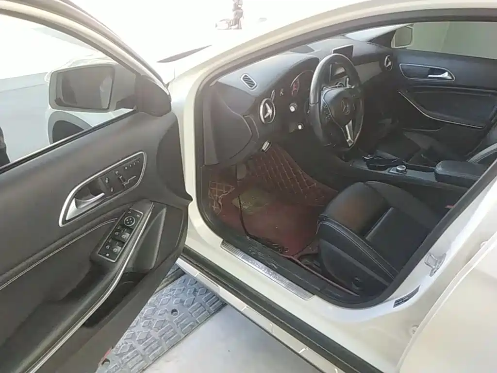 Mercedes-Benz GLA 2016 — фото 16