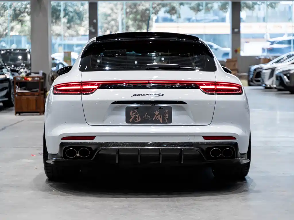 Porsche Panamera 2019 — фото 6