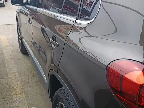 Volkswagen Tiguan 2014