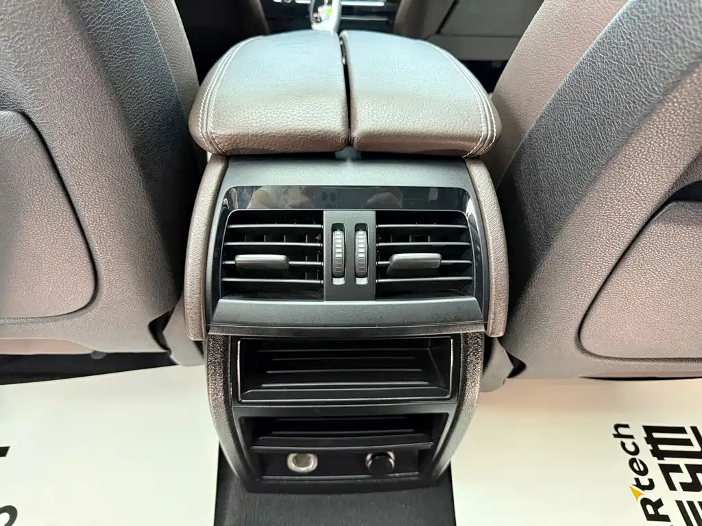 BMW X5 2018 — фото 21